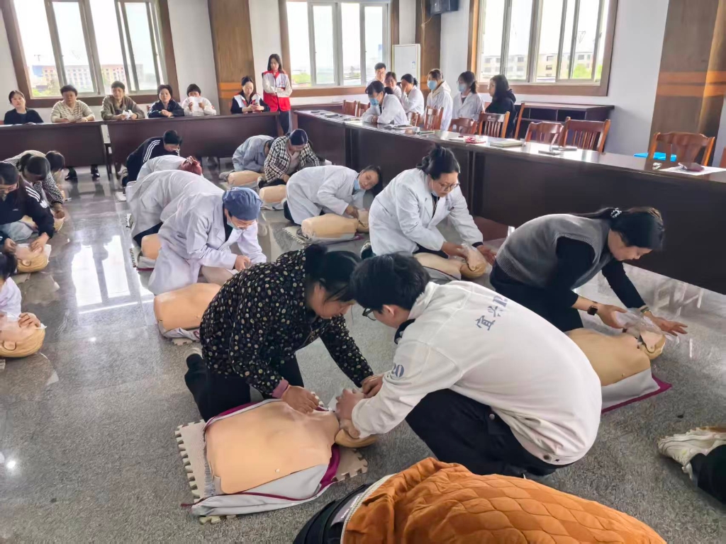 以訓筑防救在身邊｜新建鎮開展應急救護培訓，筑牢轄區生命安全防線